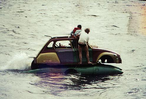 citroen 2cv swims