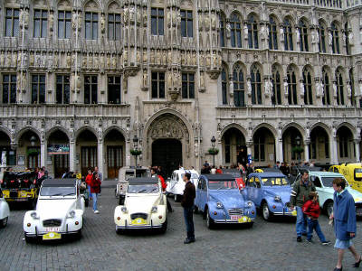 Citroen 2cv grand place