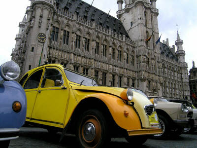 Citroen 2cv grand place 