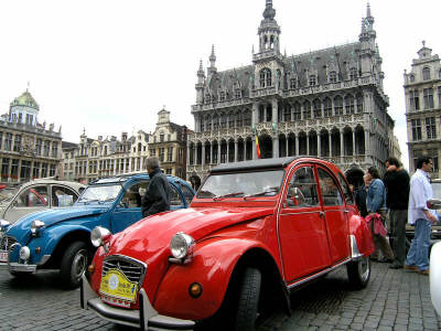 Citroen 2cv grand place