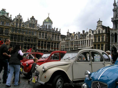 Citroen 2cv grand place