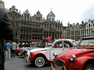 Citroen 2cv grand place