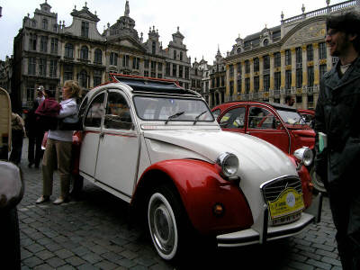 Citroen 2cv grand place