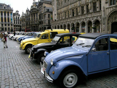 Citroen 2cv grand place