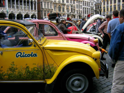 Citroen 2cv grand place